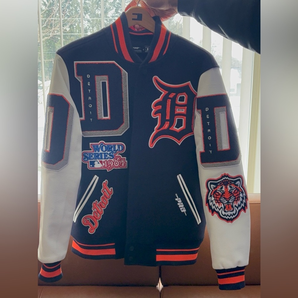 Unisex Small: Detroit Themed Black and White Jacket